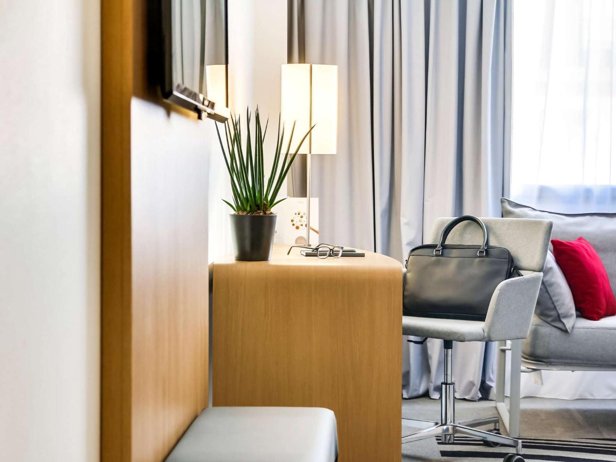 Novotel Centre Gare Montparnasse 4* Parijs
